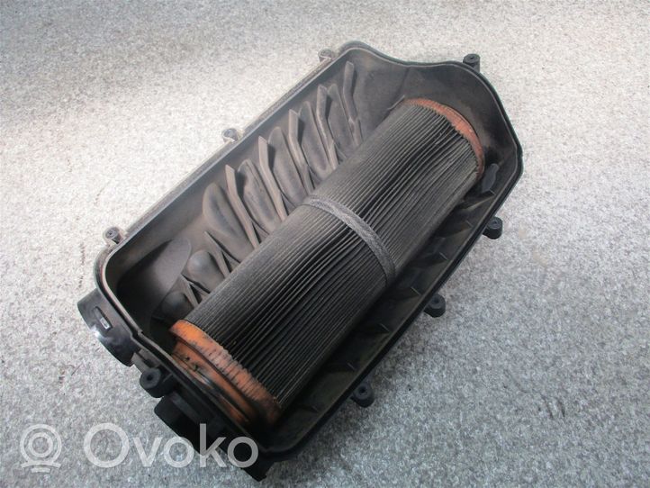 Mercedes-Benz Vaneo W414 Intake manifold 6680900437