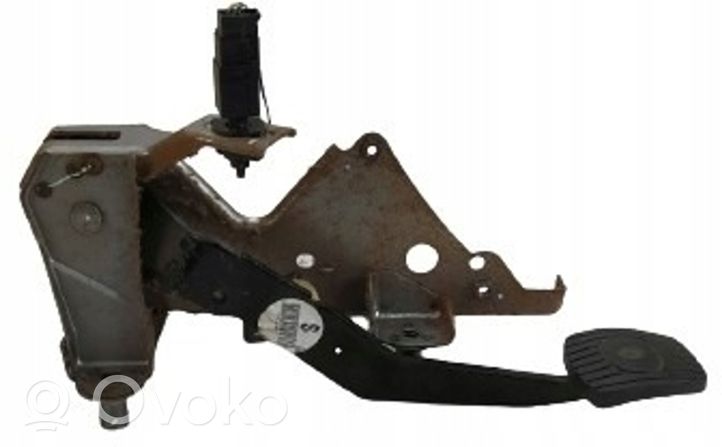 Nissan Micra Pedal de freno 