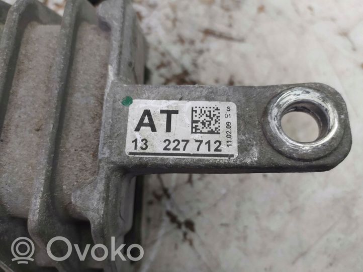 Opel Insignia A Variklio pagalvės vakuuminis vožtuvas 13227712