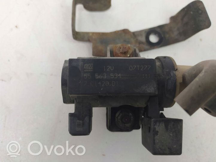 Opel Zafira B Valve vacuum 55563534