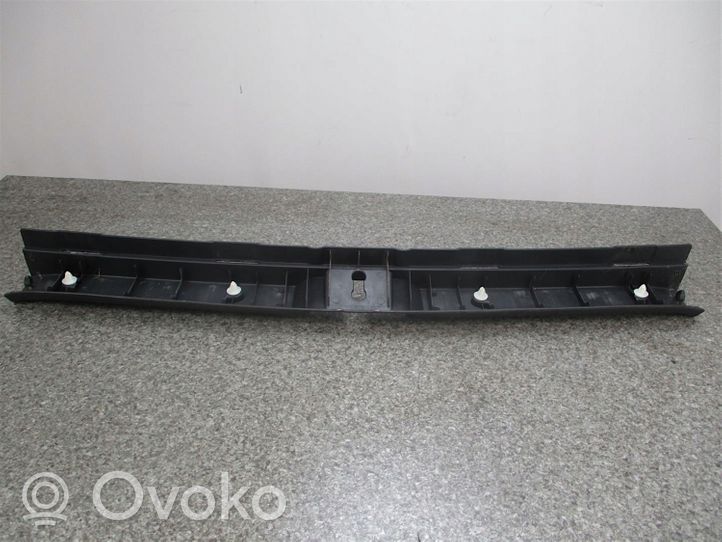 Toyota Corolla Verso AR10 Protection de seuil de coffre 64716-0F010