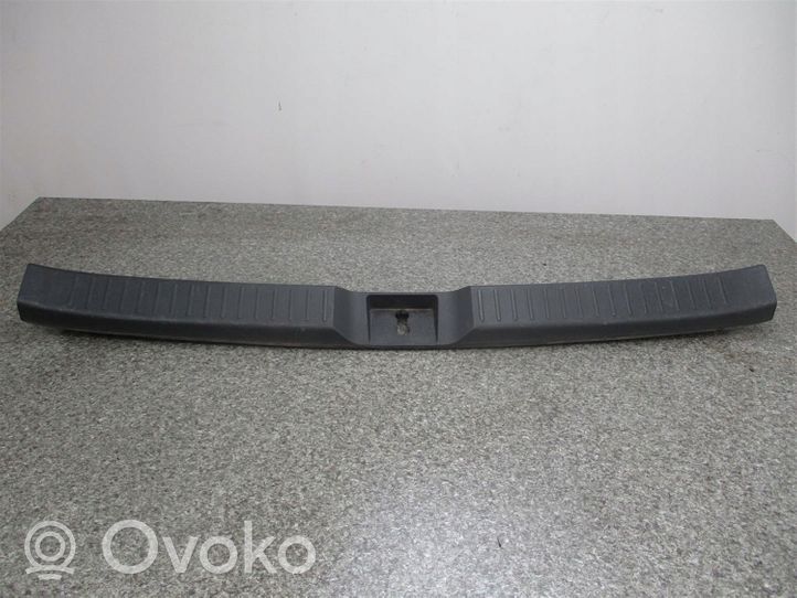 Toyota Corolla Verso AR10 Protection de seuil de coffre 64716-0F010