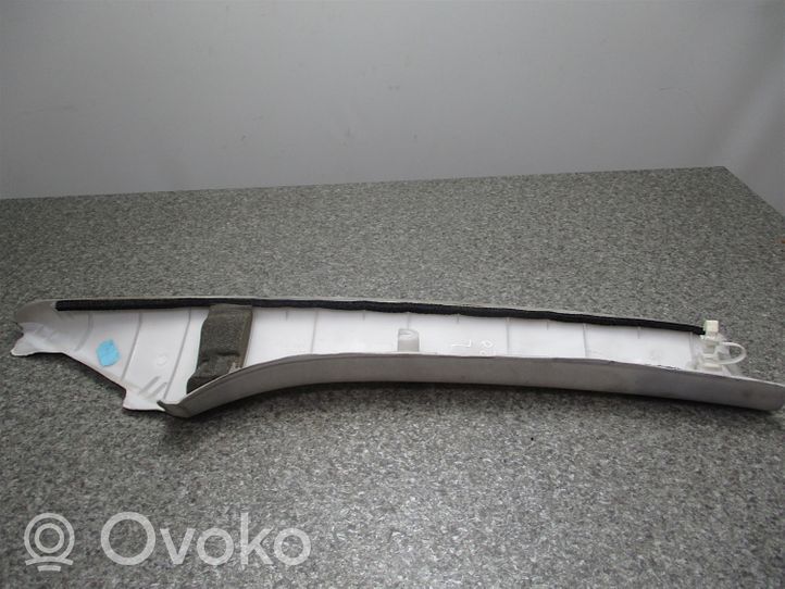 Toyota Avensis T250 Rivestimento montante (A) 