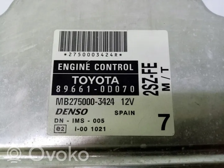 Toyota Yaris Блок управления двигателем ECU 89661-0D070