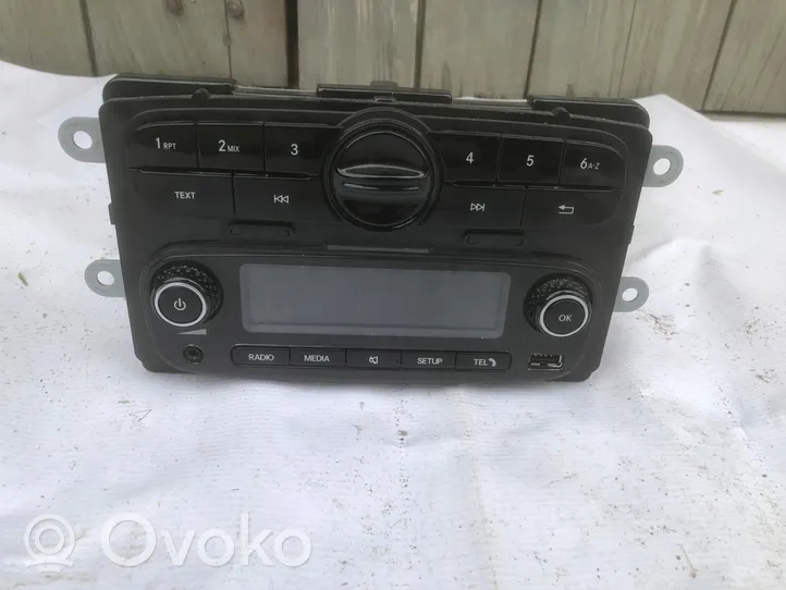 Smart ForTwo III C453 Unité principale radio / CD / DVD / GPS 281158242R