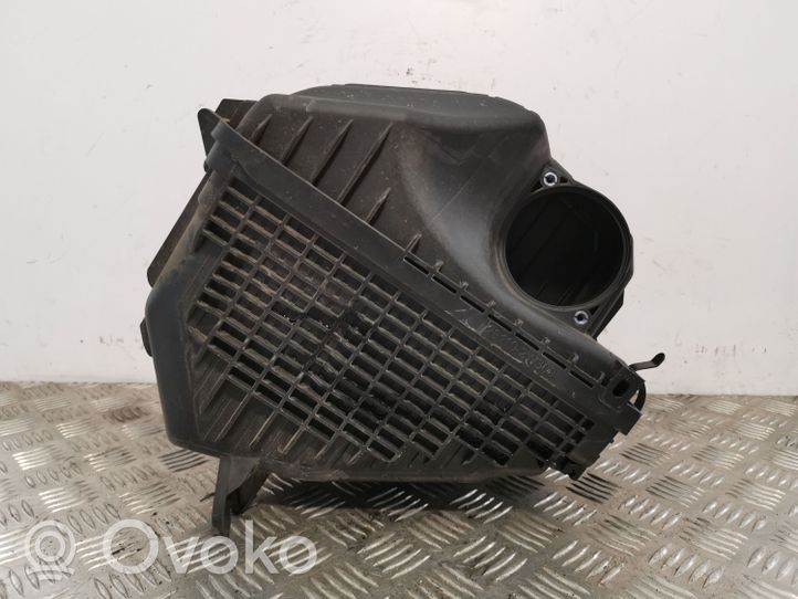 Hyundai Santa Fe Air filter box 281002W800