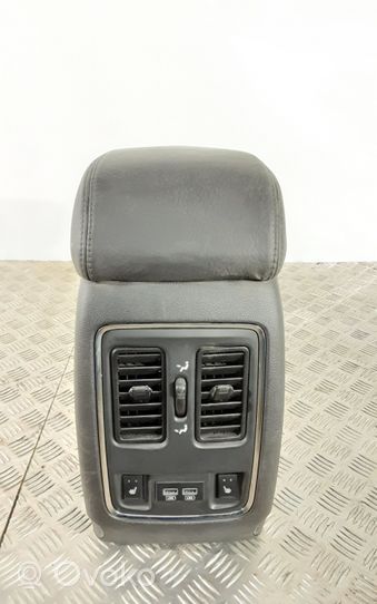 Jeep Grand Cherokee Center console 