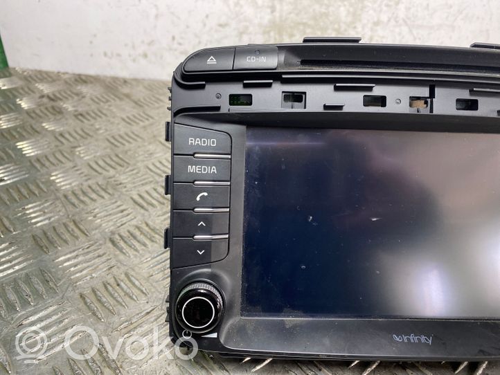 KIA Sorento Radio/CD/DVD/GPS-pääyksikkö 96560C5111WK