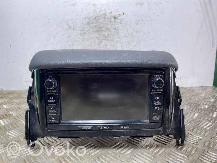 Mitsubishi Eclipse Cross Unité principale radio / CD / DVD / GPS 8750A695