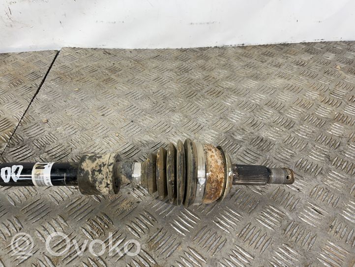 Nissan Qashqai Etuvetoakseli 10403407