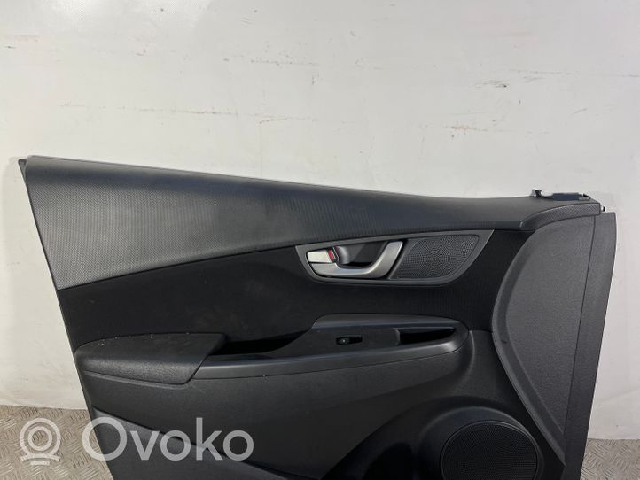 Hyundai Kona I Apmušimas priekinių durų (obšifke) 82370J9000