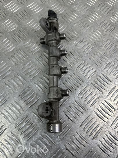 Jeep Cherokee Kraftstoffverteiler Einspritzleiste Verteilerrohr 0445214254