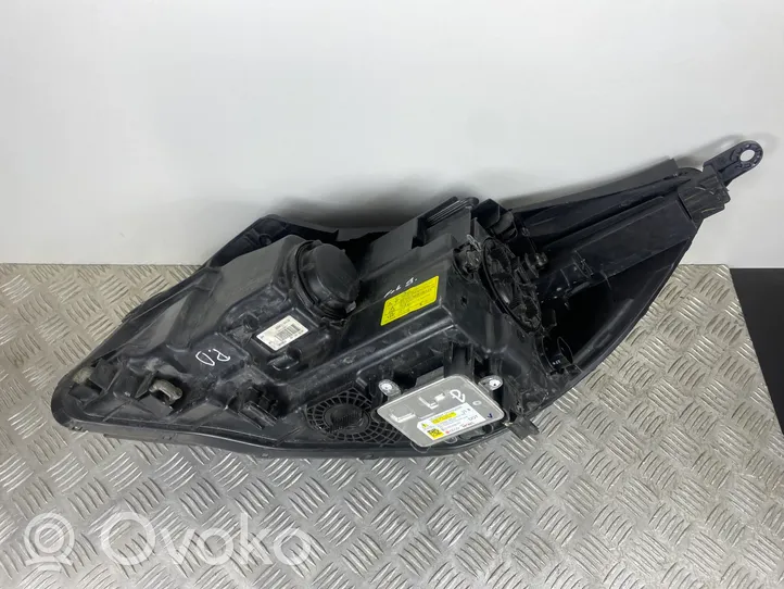 KIA Sorento Lampa przednia 92102C5200