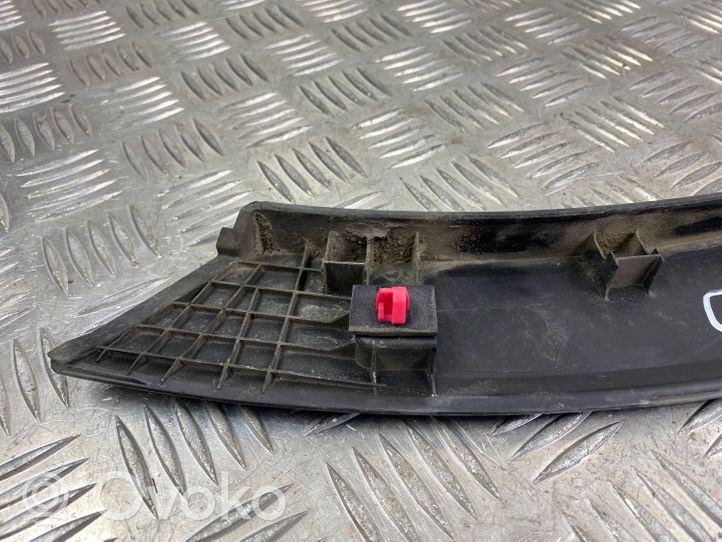 KIA Sorento Moldura embellecedora del guardabarros trasero 87742C5000