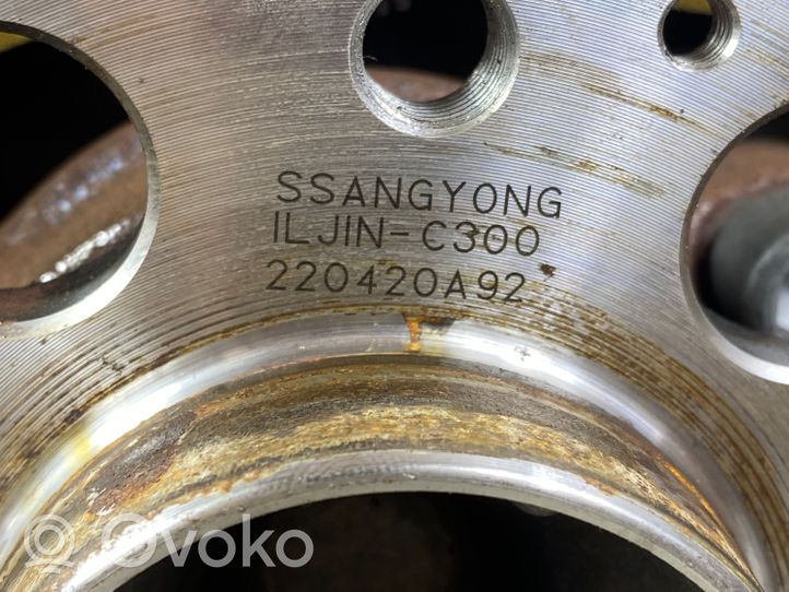 SsangYong Korando Mozzo portante ruota posteriore (usato) 