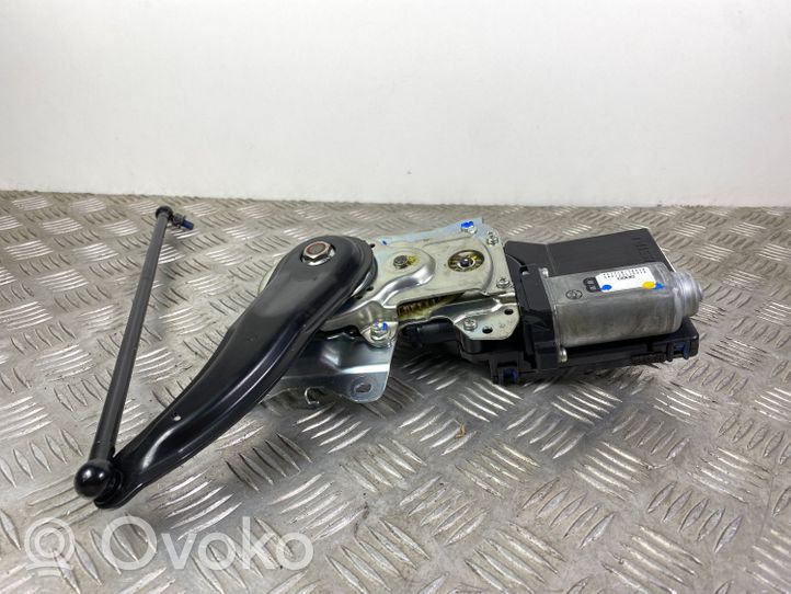 Infiniti QX80 Pompe, vérin hydraulique de hayon 42711010610