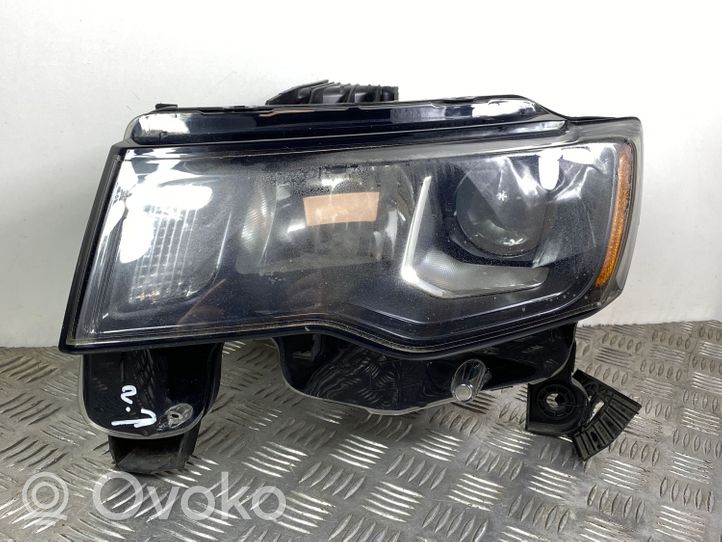 Jeep Grand Cherokee Faro/fanale 68266647AD