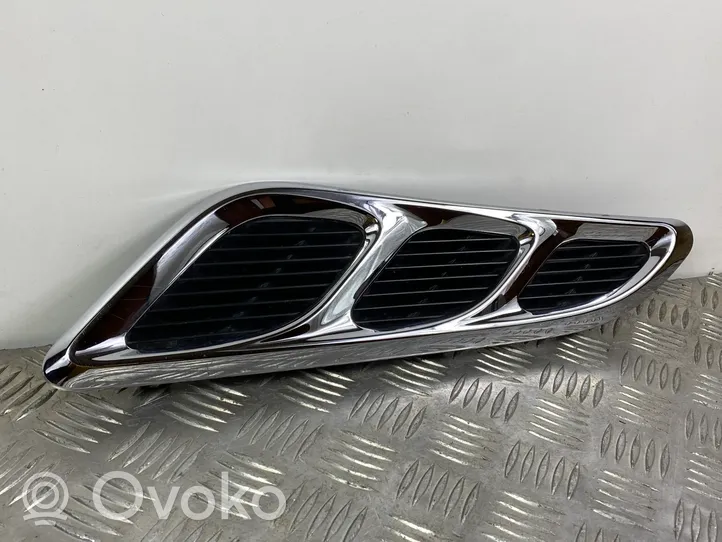 Infiniti QX80 Grill / Wlot powietrza błotnika przedniego 638291LAOA