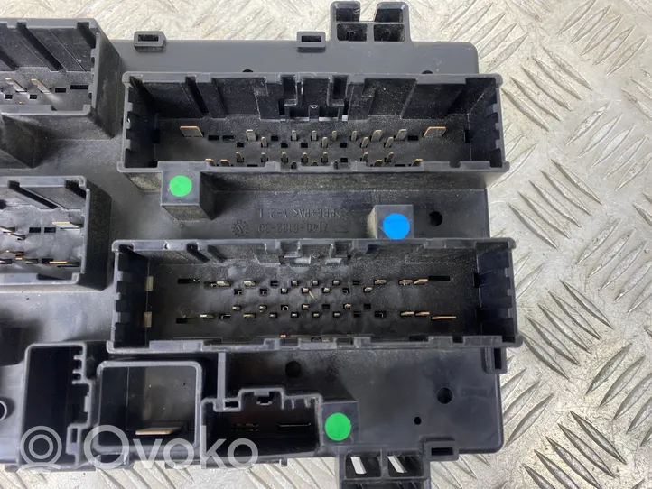 Jeep Grand Cherokee Module de fusibles P68194607AD