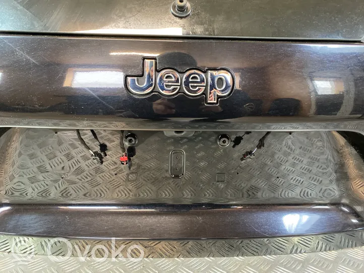 Jeep Cherokee Couvercle de coffre 
