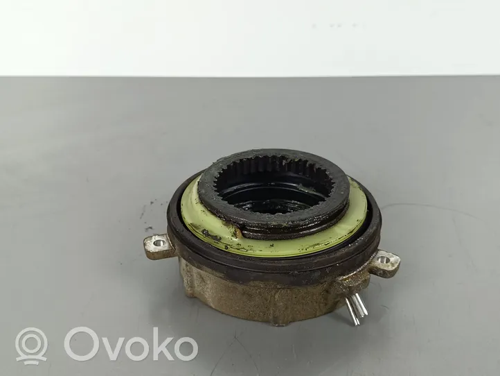 SsangYong Rexton Hub lock 