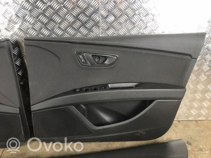 Seat Leon (5F) Istuimien ja ovien verhoilusarja 5Q4881106