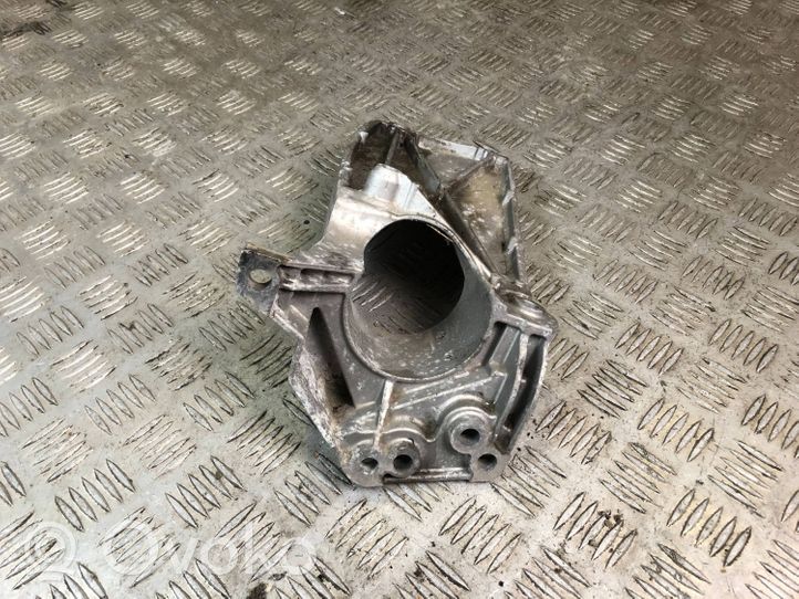 Volvo V40 Support de boîte de vitesses 31370633