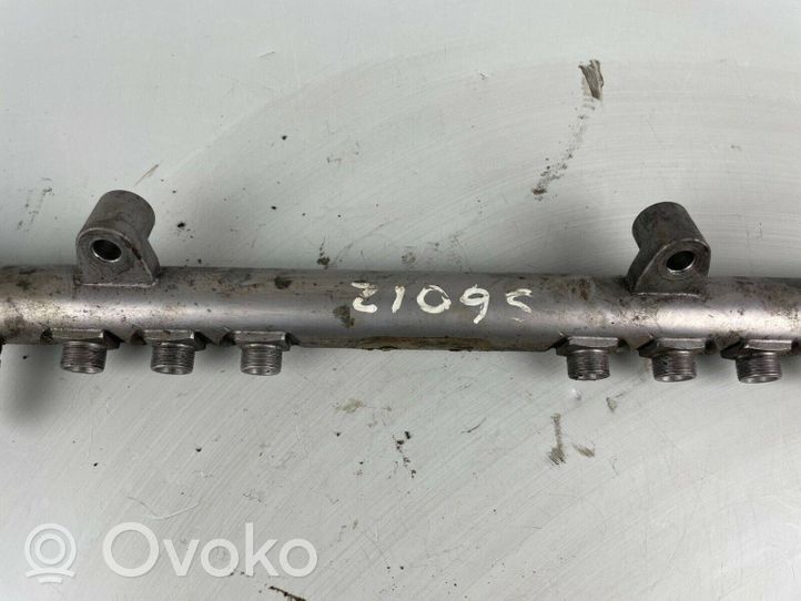 Volvo S60 Fuel pressure regulator 31216313