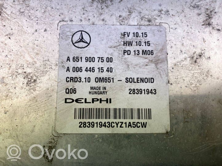 Mercedes-Benz SLK R172 Moottorin ohjainlaite/moduuli A6519007500