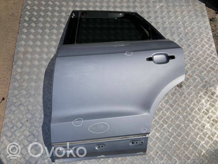 Audi Q3 8U Galinės durys 8U0833111A