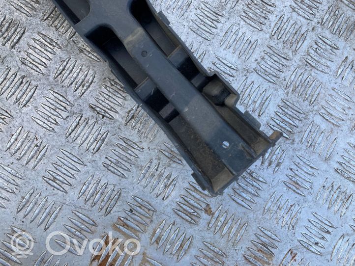 Seat Leon IV Staffa angolare del supporto di montaggio del paraurti 5F9807375