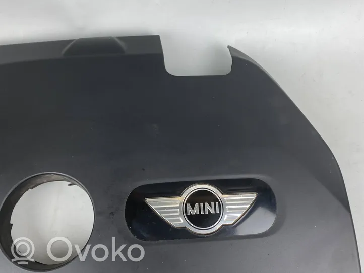 Mini Clubman F54 Osłona górna silnika 8601635