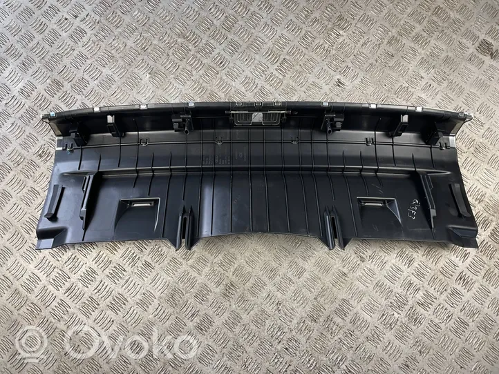 Audi Q3 F3 Bagažinės slenksčio apdaila 83F864483