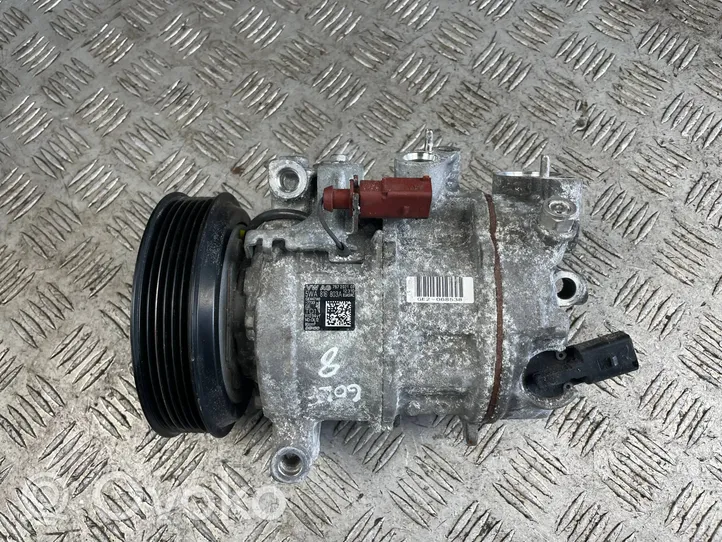 Volkswagen Golf VIII Compressore aria condizionata (A/C) (pompa) 5WA816803A