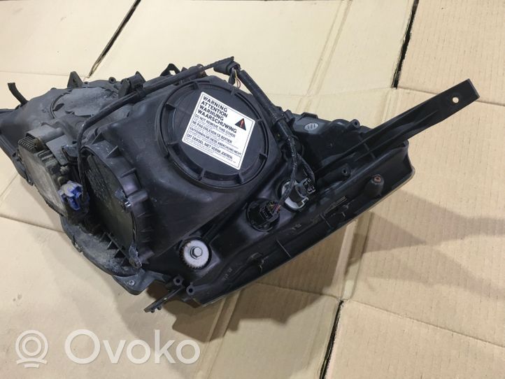 Honda CR-V Lampa przednia 