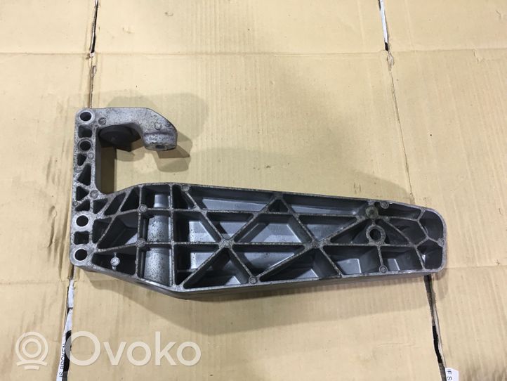 BMW X3 F25 Support de boîte de vitesses 6786567