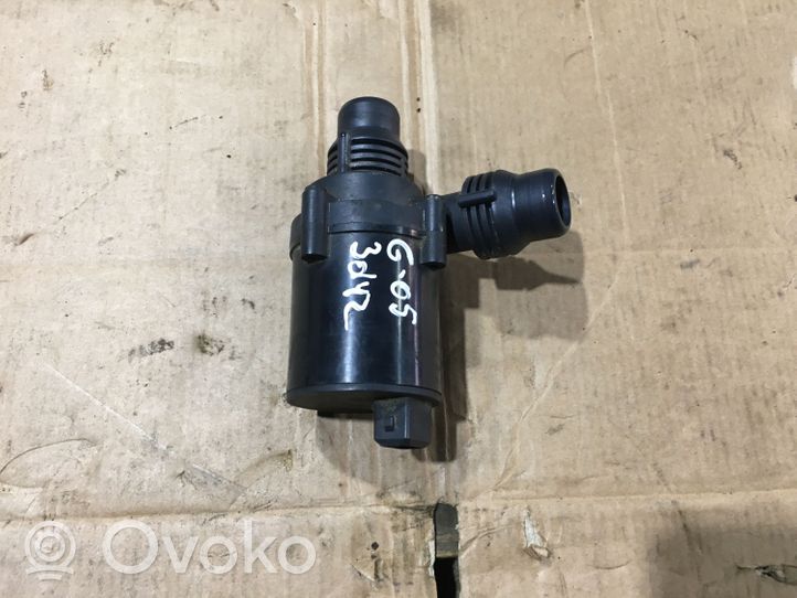 BMW X5 G05 Pompe à eau de liquide de refroidissement 9197085