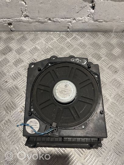 BMW 5 E60 E61 Subwoofer-bassokaiutin 6929100