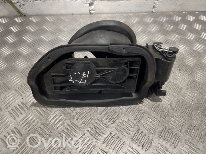 BMW M4 F82 F83 Sportello del serbatoio del carburante 7270762