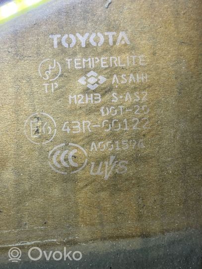 Toyota Prius (XW20) Takaoven ikkunalasi 