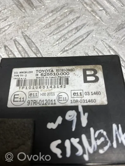 Toyota Avensis T270 Czujnik 8978005080