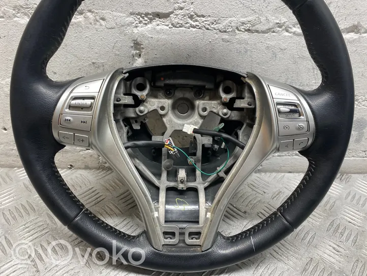 Nissan Navara D23 Ohjauspyörä 191624040