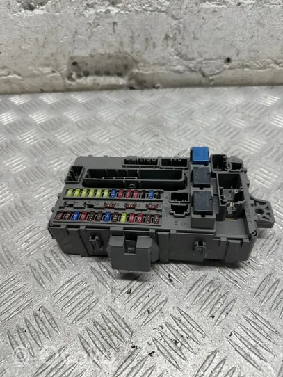 Honda Accord Fuse module TL4E610