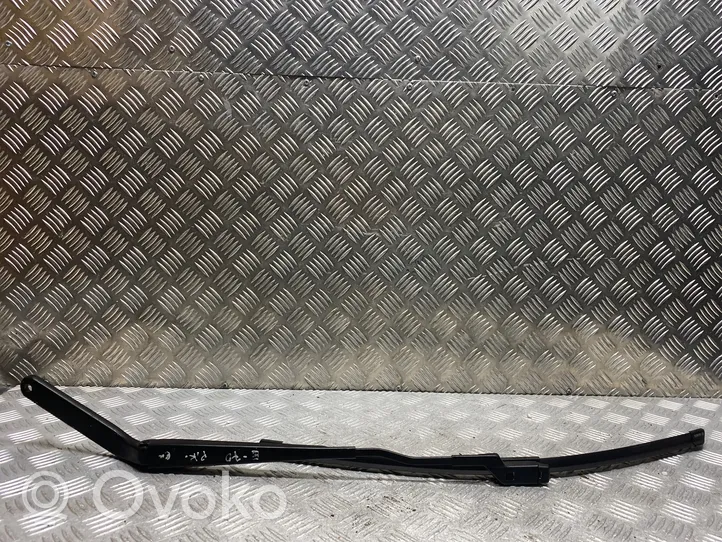 BMW X5 E70 Priekinio stiklo valytuvų kojelė 7294571