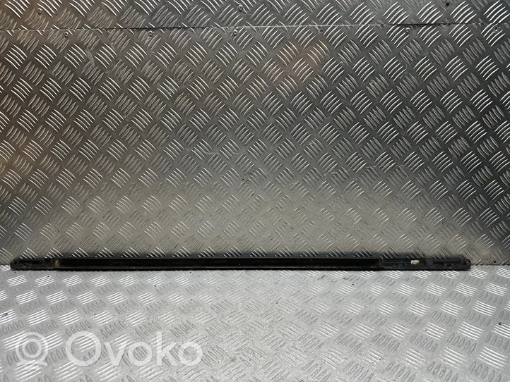 Land Rover Range Rover Sport L494 Rivestimento modanatura del vetro della portiera posteriore 