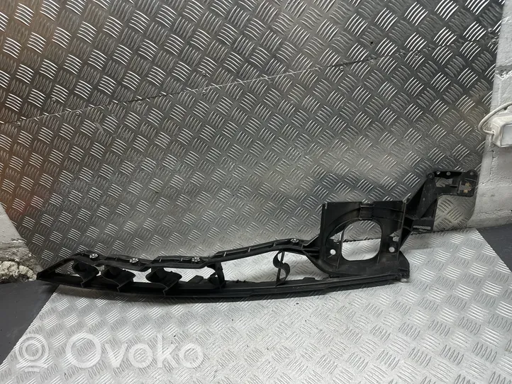 BMW X5 E70 Uchwyt / Mocowanie błotnika przedniego 7157989