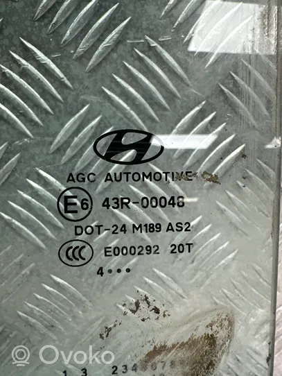 Hyundai ix35 Vetro del finestrino della portiera posteriore 43R00048