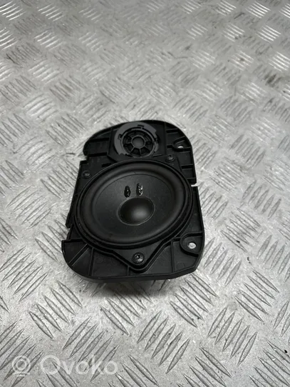 BMW 5 G30 G31 Enceinte haute fréquence dans les portes arrière 65136809381