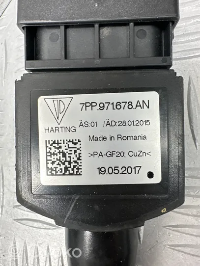 Audi Q7 4M Kabel do ładowania samochodu elektrycznego 7PP971678AN