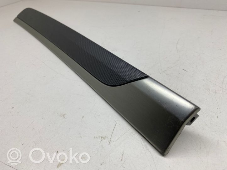 Mitsubishi Pajero Rivestimento del pannello 8055A012